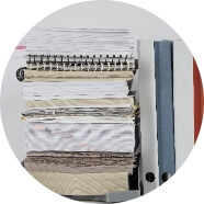 Widok na stos dokumentów